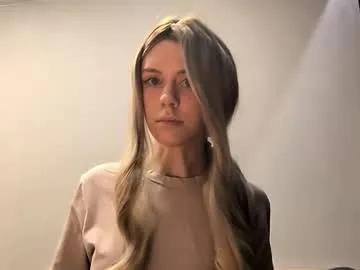 tressamarshbanks — Goal: Show my legs, caress them Heeey everyone, my name is Sofia im new  here, ome in and let's get to know each other #shy #18 #new #young #blonde [0 tokens remaining]