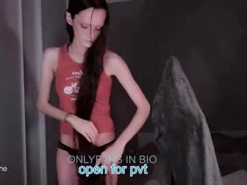 unhollymeow — handbra [10 tokens left] roll the dice 69tk <3 #longhair #hairy #hairyarmpits #feets  #petite