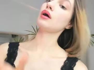 Check-out our online cams range and interact on a personal level with our sweet girls streamers, showing off their voluptuous shapes and toys.