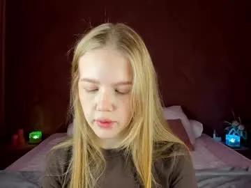 vicki_todd — GOAL: Eat a creamy cookie sexually [0 tokens remaining] Welcome to my room! Feel at home^^ #young #natural #nonude #bigass #feet