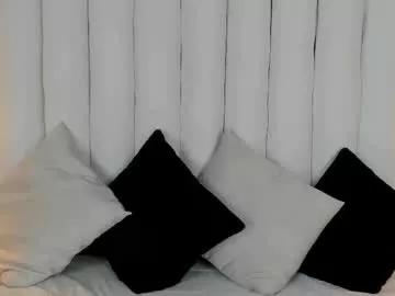 Check-out our online cams range and interact on a personal level with our sweet girls streamers, showing off their voluptuous shapes and toys.