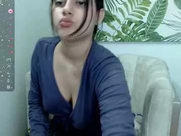 Check-out our online cams range and interact on a personal level with our sweet girls streamers, showing off their voluptuous shapes and toys.