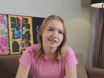 yangsperanza — ^**^ #new and really #shy but super #cute  || GOAL:  Little tease u with bottom tits <3   || #blonde #young [37 tokens remaining]