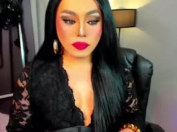 Check-out our online cams range and interact on a personal level with our sweet girls streamers, showing off their voluptuous shapes and toys.