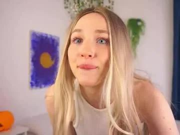 yuyukiss — Goal: Cut my top every 38tk  Hello everyone, it's my first day, I don't know what to write here, I just pressed the start button haha #young #18 #new #natural #teen [625 tokens remaining]