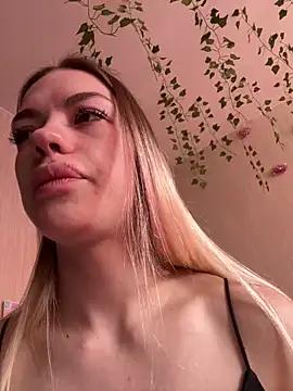 Check-out our online cams range and interact on a personal level with our sweet girls streamers, showing off their voluptuous shapes and toys.
