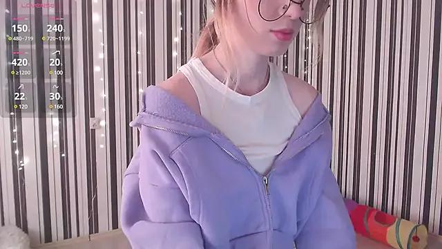 _Hanna_Moon_ from StripChat is Freechat