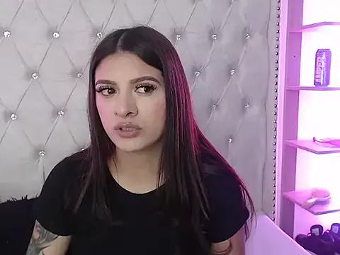 Abril_Squirt from StripChat is Freechat