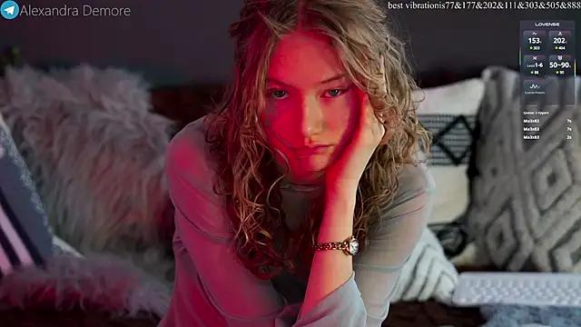 Check-out our online cams range and interact on a personal level with our sweet girls streamers, showing off their voluptuous shapes and toys.