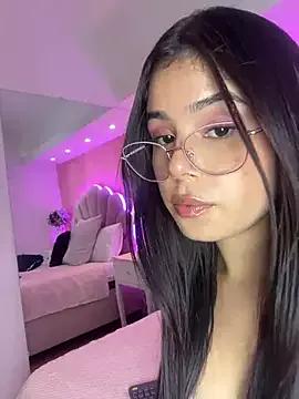 alison_petite from StripChat is Freechat