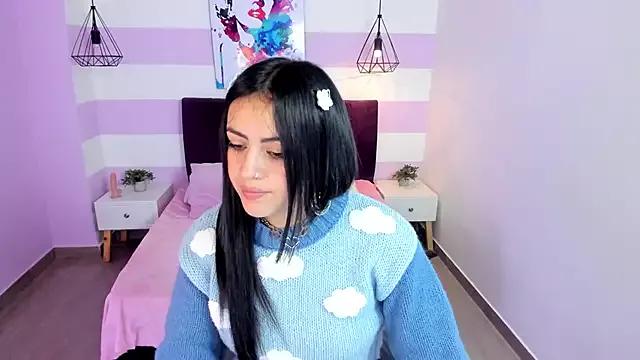 Alli_cooper from StripChat is Freechat