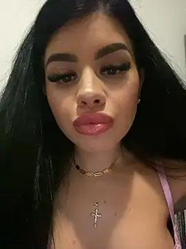 Check-out our online cams range and interact on a personal level with our sweet girls streamers, showing off their voluptuous shapes and toys.