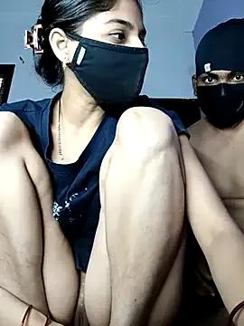 Amzing-Couple — Pussy fingering