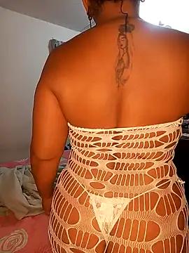 Check-out our online cams range and interact on a personal level with our sweet girls streamers, showing off their voluptuous shapes and toys.