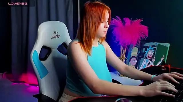 Check-out our online cams range and interact on a personal level with our sweet girls streamers, showing off their voluptuous shapes and toys.