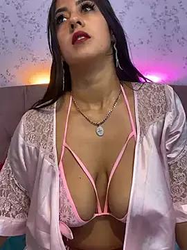 Check-out our online cams range and interact on a personal level with our sweet girls streamers, showing off their voluptuous shapes and toys.
