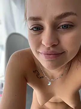 Check-out our online cams range and interact on a personal level with our sweet girls streamers, showing off their voluptuous shapes and toys.