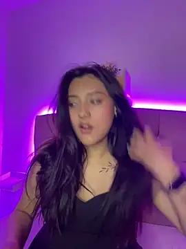 Check-out our online cams range and interact on a personal level with our sweet girls streamers, showing off their voluptuous shapes and toys.