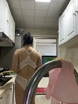 Check-out our online cams range and interact on a personal level with our sweet girls streamers, showing off their voluptuous shapes and toys.
