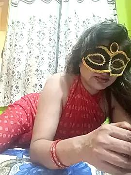 Check-out our online cams range and interact on a personal level with our sweet girls streamers, showing off their voluptuous shapes and toys.