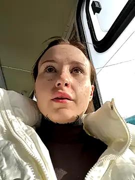 bebabenny — Flash boobs public