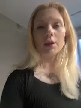 BlondeDoll_ — Private on StripChat