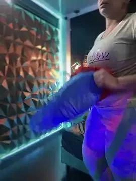 Carola-Ross from StripChat is Freechat