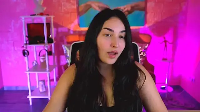 CeceliaJohnson — Show a little panty