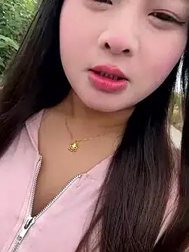 chenyu0308 — Outdoor shopping