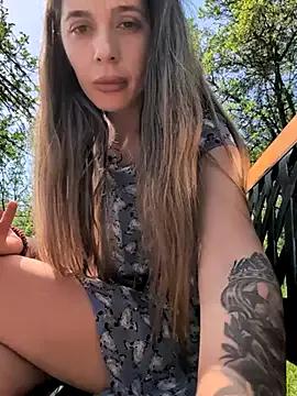 Check-out our online cams range and interact on a personal level with our sweet girls streamers, showing off their voluptuous shapes and toys.