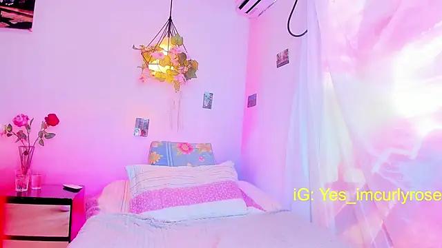 Check-out our online cams range and interact on a personal level with our sweet girls streamers, showing off their voluptuous shapes and toys.