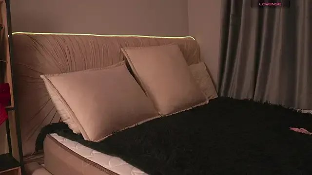 EmilySoftBaby — Suck finger with eyes contact