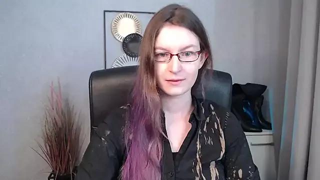emmaxDelight from StripChat is Freechat