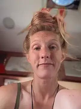 GoldenFlameGoddess from StripChat is Freechat