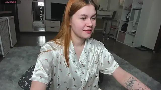 HeatherNextDoor — flash tits