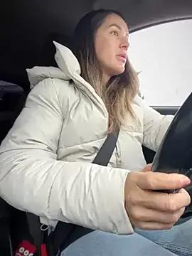 HotXMom — Pleasure me good