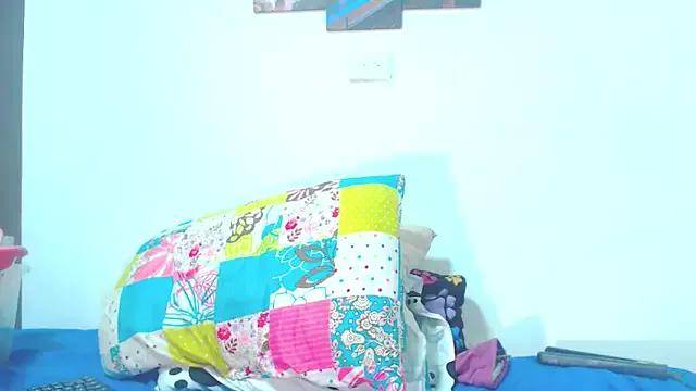 I_AM_JULIETA_SQUIRTS from StripChat is Freechat