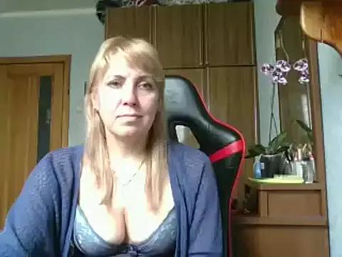 IrinaB1 from StripChat is Freechat