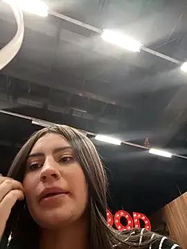 Isabella21_ from StripChat is Freechat