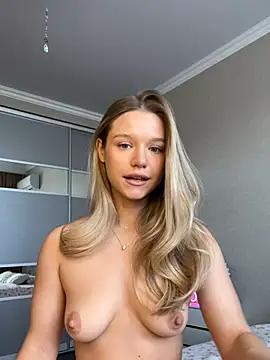Check-out our online cams range and interact on a personal level with our sweet girls streamers, showing off their voluptuous shapes and toys.