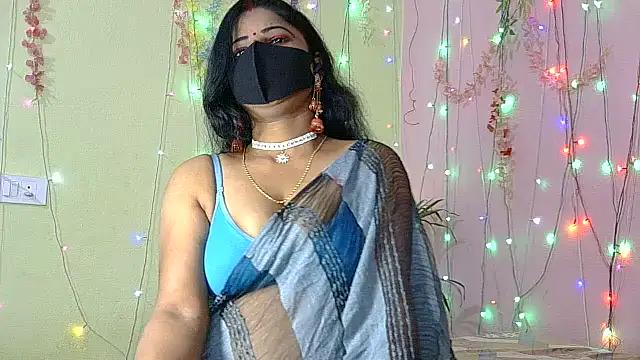 Check-out our online cams range and interact on a personal level with our sweet girls streamers, showing off their voluptuous shapes and toys.