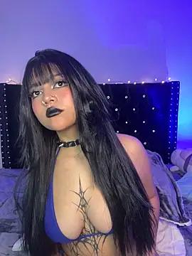 Check-out our online cams range and interact on a personal level with our sweet girls streamers, showing off their voluptuous shapes and toys.