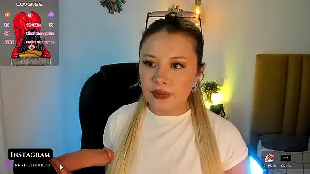 Khali_reed_ — Fingering Pussy