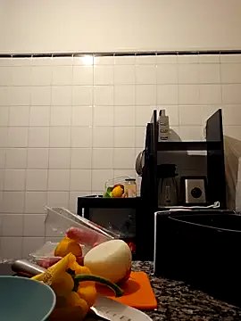 La_pe_que — Pants off + tits out 