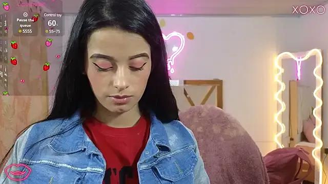 Laylafoxy_tay from StripChat is Freechat