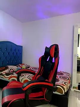 Leonarrrd_01 — Jero off and ride dildo