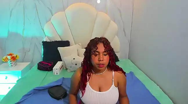 Check-out our online cams range and interact on a personal level with our sweet girls streamers, showing off their voluptuous shapes and toys.