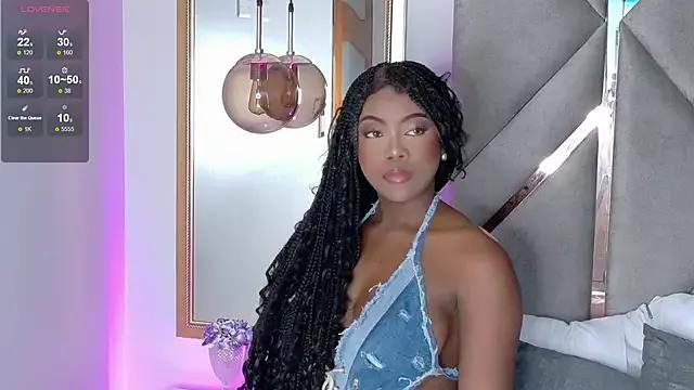 Lola_King from StripChat is Freechat