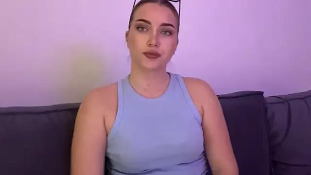 LouraStalter — show tongue