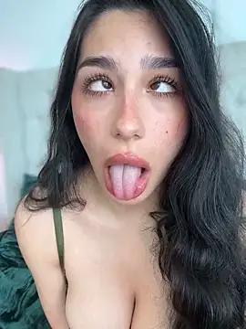 Check-out our online cams range and interact on a personal level with our sweet girls streamers, showing off their voluptuous shapes and toys.